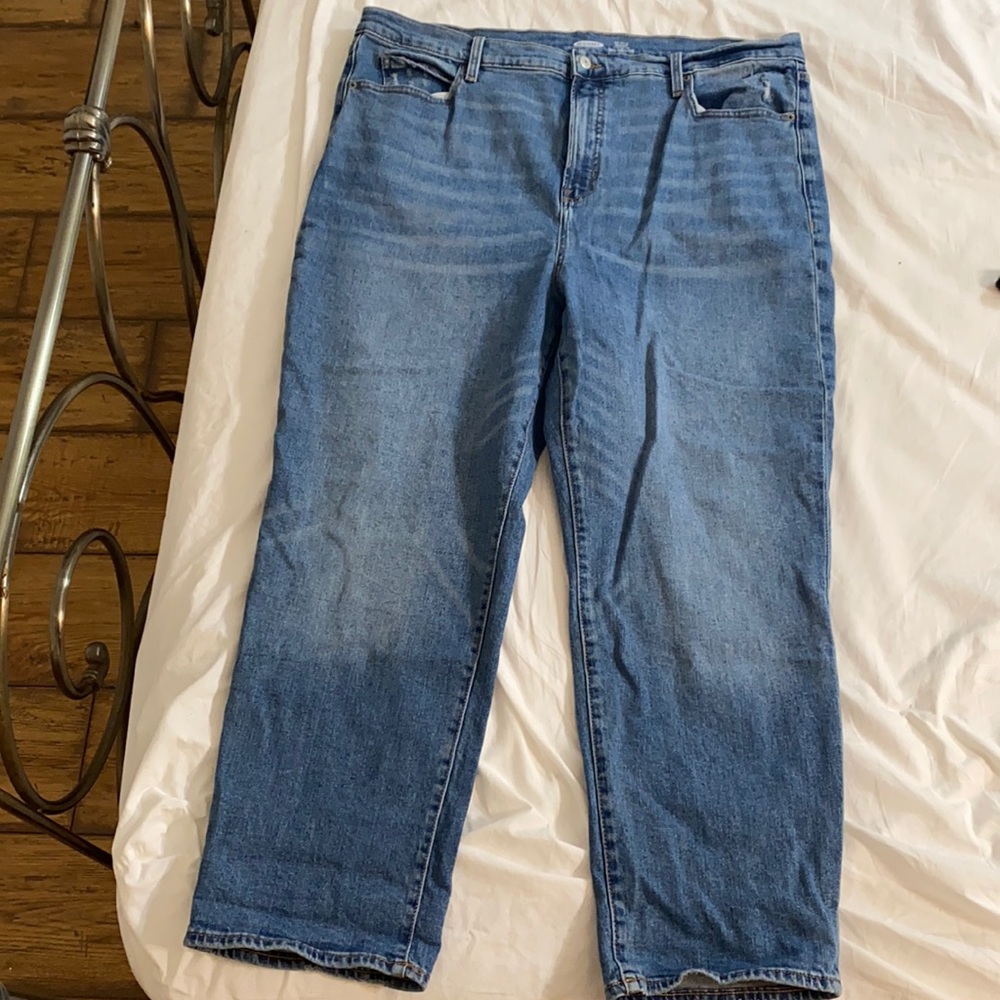 Old Navy Sky Hi Straight Extra High Rise Secret Slim Pockets Jeans
